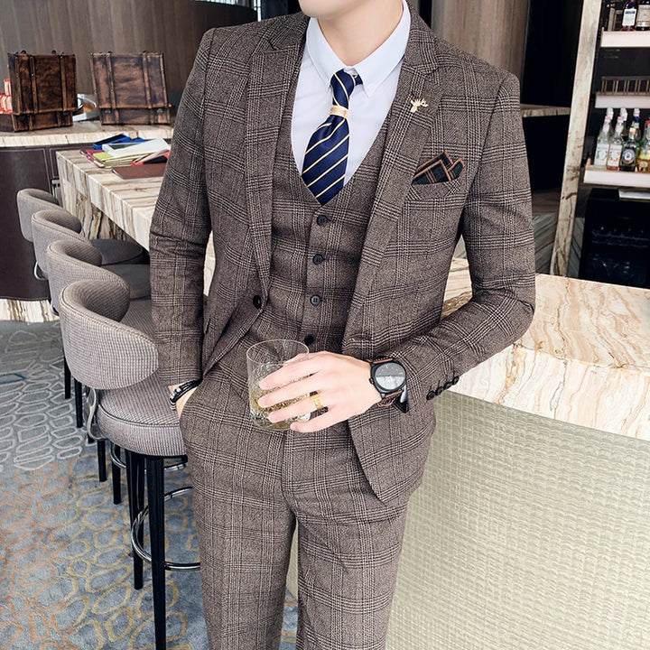 High-Quality British Korean Plaid Three-Piece Suit – Stylish Men’s Suit with Vest & Trousers for Business Casual Elegance 👔✨