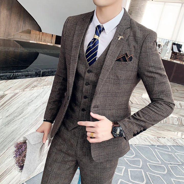 High-Quality British Korean Plaid Three-Piece Suit – Stylish Men’s Suit with Vest & Trousers for Business Casual Elegance 👔✨