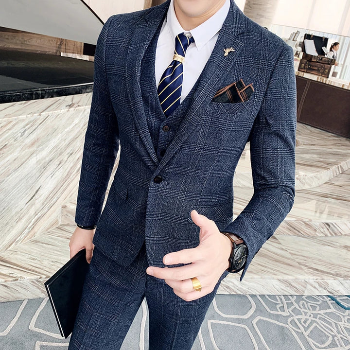 High-Quality British Korean Plaid Three-Piece Suit – Stylish Men’s Suit with Vest & Trousers for Business Casual Elegance 👔✨