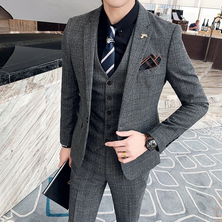 High-Quality British Korean Plaid Three-Piece Suit – Stylish Men’s Suit with Vest & Trousers for Business Casual Elegance 👔✨