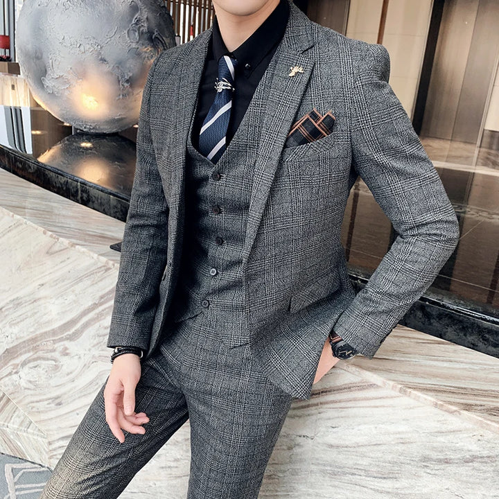 High-Quality British Korean Plaid Three-Piece Suit – Stylish Men’s Suit with Vest & Trousers for Business Casual Elegance 👔✨